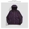 Chaqueta de estilo workwear para exteriores con diseño de cremallera diagonal, corte holgado y funcionalidad versátil; adecuado tanto para hombres como para mujeres, y para parejas; ideal para primavera y otoño