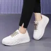 Zapatos Blancos de Suela Gruesa para Mujer 2025 Primavera y Otoño Nuevos Zapatos de Mujer Tenis Casuales Versátiles Zapatos de Lona para Estudiante Tendencia Ins
