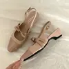 Deslumbrantes Sapatos Mary Jane Quadrados Inspirados em Chanel com Corte Baixo, Saltos Grossos, Laço e Saia Combinando, Sandálias de Uma Tira, Modernos