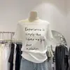 Diseño de Verano Estilo Coreano con Hombro Irregular Estampado de Letras, Cintura Fruncida, Camiseta de Manga Corta para Mujeres Petites