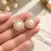 Brincos de Tarraxa Geométricos Pérola Redonda Prata Agulha Toque de Luxo Alto Fim Temperamento Retrô Ouro Rosa Modernos para Meninas Acessórios de Brinco da Moda