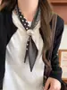 Cachecol com Gola Tira Estampa Poá e Paisley Colar Feminino Cachecol Longo Outono e Inverno Corrente de Suéter Acessórios de Alto Padrão