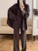 Conjunto de tricô estilo francês, com caimento solto, para mulheres, nova coleção outono/inverno 2026: inclui um suéter tomara-que-caia, um cardigã e calças pantalona de cintura alta - um conjunto de três peças