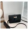 Bolsas de Designer de Nicho para Mulheres 2026 Nova Moda Tendência Versátil Pequena Quadrada Simples Casual Elegante de Ombro Transversal