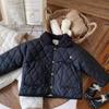 Roupas de outono e inverno para homens, mulheres e crianças jaqueta acolchoada de algodão casaco estilo western infantil marca de moda personalizada estilo coreano jaqueta acolchoada de algodão com lapela forrada de fleece