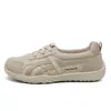 K6811 Zapatos de Mujer de Boca Baja Sensación de Pisar Caca Zapatos Deportivos para Niñas 2026 Nuevo Otoño Superficie de Cuero Zapatos Casuales Suela Suave Mujeres Embarazadas