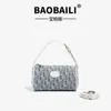 Bolso Pequeño Redondo Auténtico de Lona Bordada Jacquard Monograma Marca D Retro Europeo y Americano 2026 Bolso de Mano Nuevo Hombro Cruzado Portabolígrafos