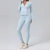 Chamarra de fitness de manga larga con cremallera y cuello alto con bolsillos, leggings de yoga sin costuras de cintura alta, conjunto de dos piezas para correr y fitness
