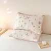 Juego de dos fundas de almohada acolchadas impermeables, nuevo estilo 2026, funda de almohada resistente al aceite para dormitorios, funda interior para núcleo de almohada individual