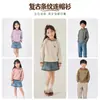 Blusas infantis para primavera e outono, camiseta listrada com capuz e mangas compridas infantil, estilosa e da moda, blusa básica para bebês de 3 a 12 anos
