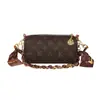 26 Modelos Nuevos de Bolsos de Hombro con Diseños de Nicho, Bolsos de Cadena Vintage con un Toque de Lujo, Bolsos Cruzados de Hombro Único, Bolsos Cuadrados Pequeños para el Día a Día en Bloques de Color
