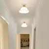 Lámpara colgante de barra de bar para comedor de madera color crema estilo francés, lámpara colgante larga de tres cabezales para mesa de comedor estilo pastoral, luz hermosa para balcón y entrada
