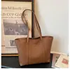 Bolso Grande para Mujer 2026 Nuevo Bolso de Hombro de Moda Primavera y Verano Gran Capacidad Bolso Tote de Nicho para Clase y Viajes Diarios