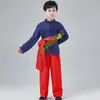 Niños gente común agricultores traje de actuación período de la República de China gente común chica de pueblo granja del norte de Shaanxi