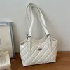 Bolso de Mano Transfronterizo de Moda de Verano 2026 para Mujer, Bolso Tote de Hombro Acolchado Clásico de Nicho de Gama Alta