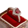 Joyería de Comercio Exterior Anillo con Forma de Corazón Transfronterizo, Anillo con Forma de Corazón de Diamante Rosa con Piedra Preciosa de Turmalina Imitación, Anillo Completo de Diamantes, Fresco y Dulce