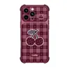 Cordón de Cuadros y Cerezas Aplicable a Funda de Teléfono Apple 18pm iPhone 17 Air Cushion 15 Otoño/Invierno 16 Funda Protectora con Textura de Cuero