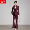 Novo Conjunto Feminino Casual Slim-Fit Elegante para Trabalho e Dia a Dia com Toque de Luxo