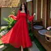 Vestido de Vacaciones en la Playa Sanya Estilo Nuevo 2026, Vestido de Playa Blanco de Gasa de Alta Gama con Dobladillo Grande, Vestido Ultralargo