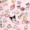 Colgantes de esmalte de la linda serie Sanrio oso de dibujos animados, My Melody, perro Pacha accesorio DIY colgantes pequeños
