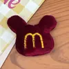 Broche de Muñeco de Peluche de Dibujos Animados, Conejo Lindo de Cuerpo Entero, Ropa de Estudiante, Calcetines para Bebé, Accesorios de Decoración para Bolsas de Regalo