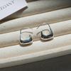 Aretes Retro Simples de Luz Bolsa de Pan Gancho de Oreja Diseño Nicho Estilo Ins Elegantes Versátiles de Alta Gama Estilo Normcore