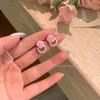 Aretes de Flores Rosadas de Verano con Perlas Aretes de Nicho de Diseño de Lujo Ligero Aretes de Alta Gama Aretes de Clip para Oreja con Placa de Incienso para Mosquitos para Mujer