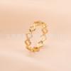 Anel floral vazado em aço titânio, anel de trevo de quatro folhas moderno e luxuoso, joia feminina banhada a ouro 18K.