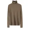 Coleção outono e inverno: Camiseta base de cor sólida, justa e em camadas, com gola contrastante, perfeita para criar um look em camadas estiloso com um suéter de lã