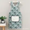 Delantal de cocina para el hogar de nuevo estilo, impermeable y a prueba de aceite, ropa de trabajo elegante y moderna para cocinar en el trabajo, delantal de restaurante para mujer