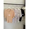 Liquidação, Sem Devoluções ou Trocas. Blusa de Tricô Verão Estilo Francês Preguiçoso Chique Slim Fit Manga Morcego Gola Reversível Manga Curta para Mulheres 08158