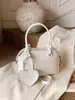 Bolsa Pequena Tote Vermelha Retrô Yuezi para Mulheres 20256 Nova Coleção Primavera Elegante de Alto Valor Bolsa Pequena Moderna Bolsa Transversal