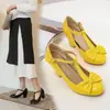 Zapatos rosas de mujer talla grande con tacón medio grueso, lazo y hebilla de tira en T, disponibles en tallas 32-48, directo de fábrica