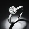 Bestseller transfronterizo en Europa y América: Anillo de plata de ley S925 tipo hueso de serpiente con incrustación de moissanita de seis garras, anillo de boda de moda de lujo ligero para mujer