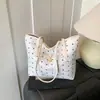 Bolsa de Grande Capacidade para Trabalho e Deslocamento para Mulheres 2025 Nova Moda Bolsa Tote de Bolinhas Versátil e Estilosa Bolsa de Ombro Único para Axila