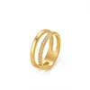 Anel de Aço Titânio Yunyao para Mulheres, Fashion e Único, Simples Estilo Ins Anel para Dedo Indicador Dourado 18K, Versátil e Elegante
