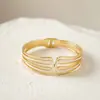 Novo Preço Especial de Fábrica Titânio Aço Inoxidável Zircônia Incrustada Alta Qualidade Cor Pulseira Moda Feminina Formato C Tendência Pulseira de Casal
