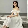 Diseño nuevo 2026, uso bidireccional, vestido retro de lunares con volantes tridimensionales de un solo hombro, vestido largo ajustado para mujer para verano