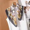 Elegante Bufanda Cuadrada de Imitación Seda con Estampado de Cadena Chal Versátil Bufanda de Cuello de Gama Alta Pañuelo para la Cabeza Bufanda de Seda Bufanda para Mujer