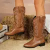 Botas europeas y americanas transfronterizas para mujer de talla grande, botas de vaquero occidentales, botas de montar bordadas de tacón alto y punta fina, botas de mujer de pierna ancha