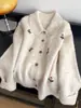 Chaqueta Suéter Floral para Solapa y Hombro Longitud Media para Mujer 2026 Otoño e Invierno Nuevo Talla Grande Plus-Size Chaqueta Cardigan de Punto A9806