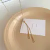 Colar Triângulo Geométrico para Mulheres, Acessório Moderno de Franja Longa para Outono e Inverno de Alta Qualidade, Corrente Decorativa de Suéter de Nicho de Luxo Leve