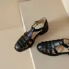 Zapatos Romanos Planos Trenzados Huecos Estilo Francés para Mujer 2026 Verano Nuevos Retro Punta Redonda Tacón Grueso Sandalias de Punta Cerrada de Cuero Genuino
