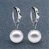 Pendientes de hebilla de tremella de temperamento Weihua para mujer, pendientes de perla de vidrio, pendientes de flor de coche, fabricantes de pendientes, venta al por mayor, generación