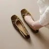 Wei Wei Girl 336-32 Bico Quadrado Baixo Ballet Mary Jane Sapatos de Salto Baixo Feminino Laço Plano Sapatos de Avó Rolo de Ovo