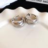 Aretes de Aro Metálicos Minimalistas Nicho Aretes de Lujo de Alta Gama Moda Nicho Diseño de Estilo Cool Fabricante de Aretes