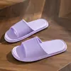 Chinelos Novos de Baixo Preço Qidashun para Casa, Chinelos de Verão para Interior para Homens e Mulheres, Casais, Chinelos de Banheiro de EVA Resistentes ao Desgaste