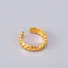 Anel J07 de aço titânio para mulheres, estilo europeu e americano, banhado a ouro 18k, design aberto exagerado, estiloso, moderno, estilo minimalista, anel para o dedo indicador