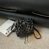 Bolso cubo único con patrón de diamantes para mujer, nuevo otoño 2026, moda vintage de alta gama, para hombro, cruzado y de mano