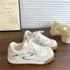 Nuevos Zapatos de Mujer Otoño 2025 Zapatos Casuales Americanos Retro Suela Suave Versátiles Suela Gruesa Zapatos Blancos Zapatos Deportivos Populares